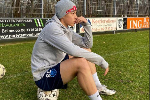 开云体育下载-李嗣镕：身体素质与欧洲球员持平 优势是动脑踢球